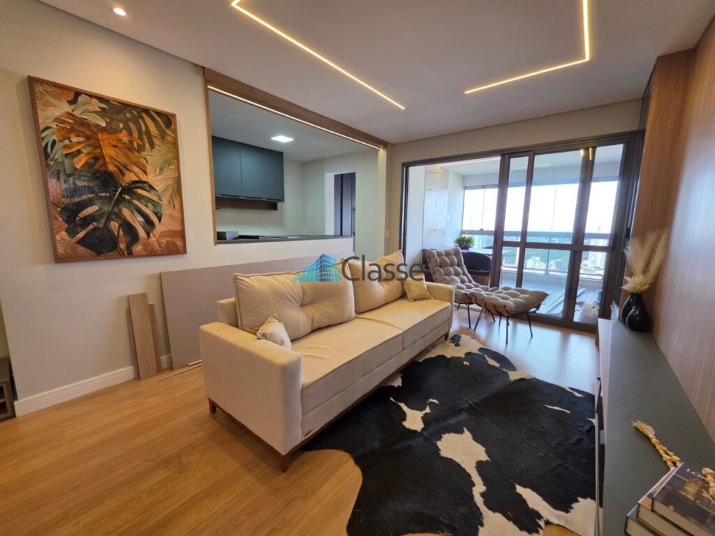 Apartamento · 3 quartos · Zona 07, Maringá
