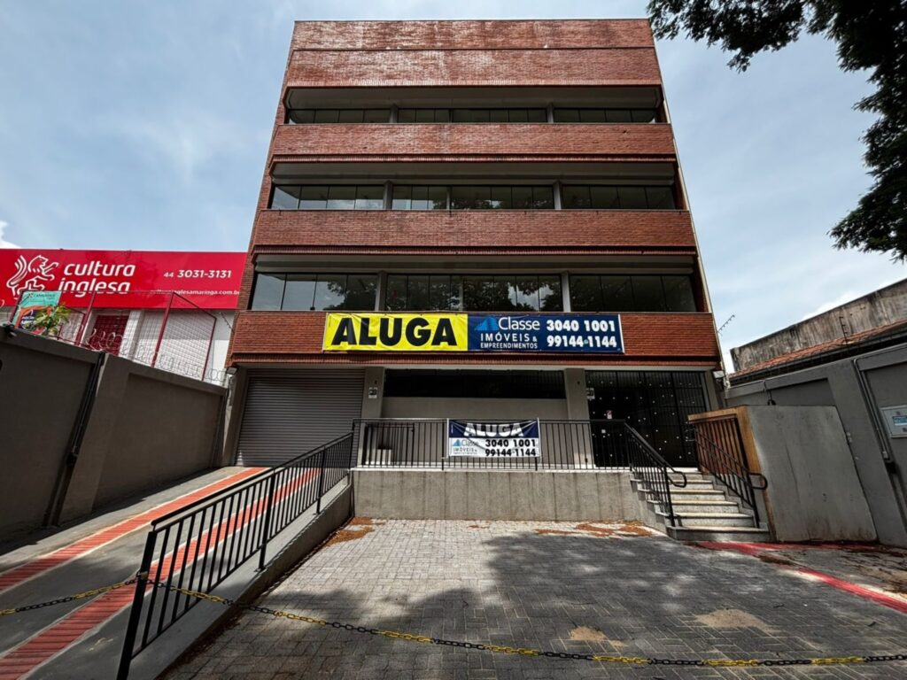 Prédio Comercial · 631 m² · Zona 01, Maringá
