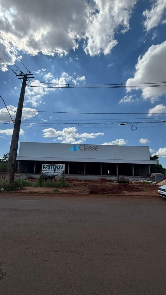 Barracão · 3.217 m² · Parque Industrial, Maringá