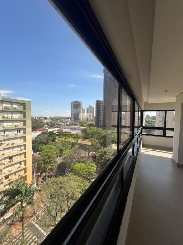 Apartamento–Ed La Residence–4 suítes–Zona 01